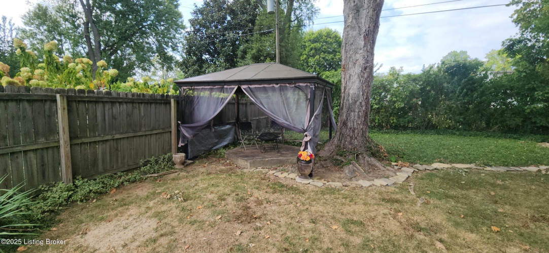 Listing Image 33