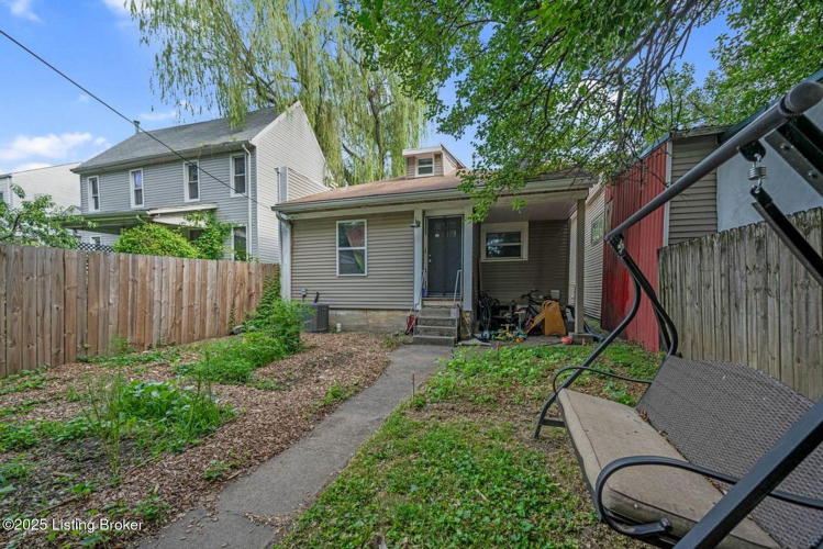 Listing Image 6