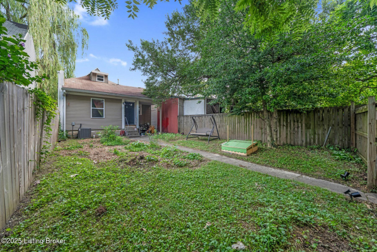 Listing Image 7