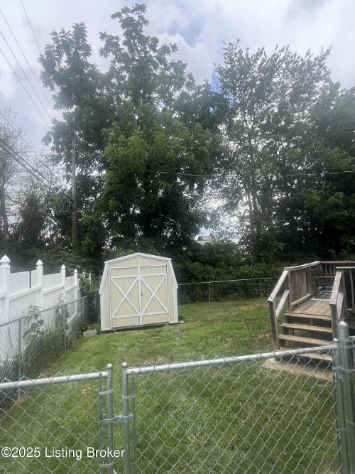 Listing Image 7