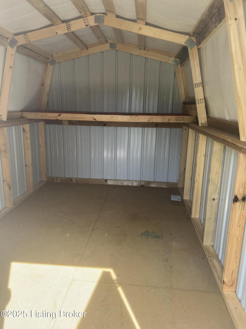 Listing Image 8