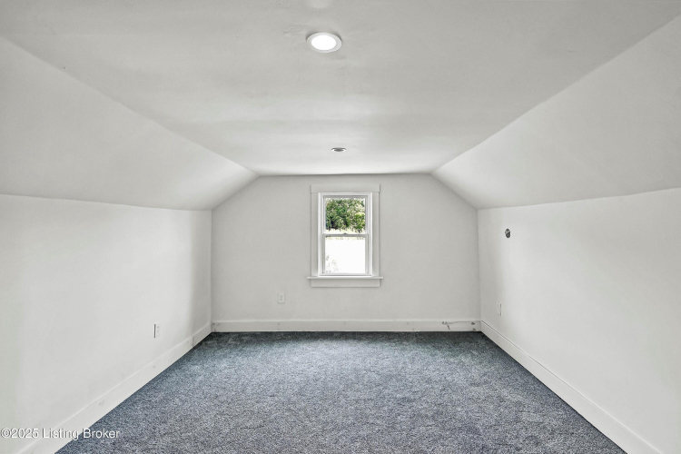 Listing Image 27