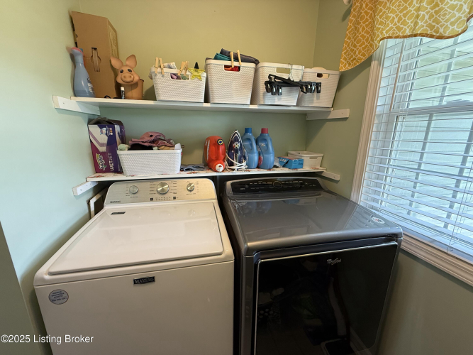 Listing Image 14