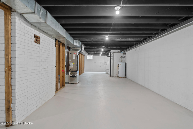 Listing Image 37