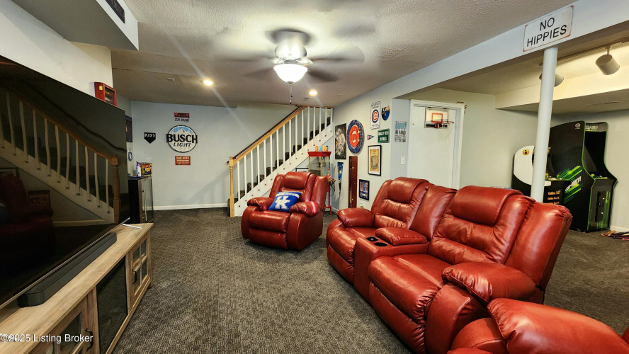 Listing Image 35