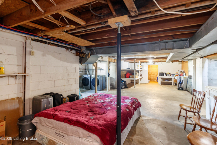 Listing Image 25