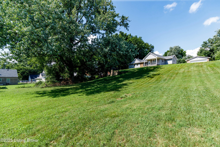 Listing Image 32