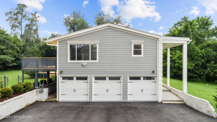 Listing Image 59