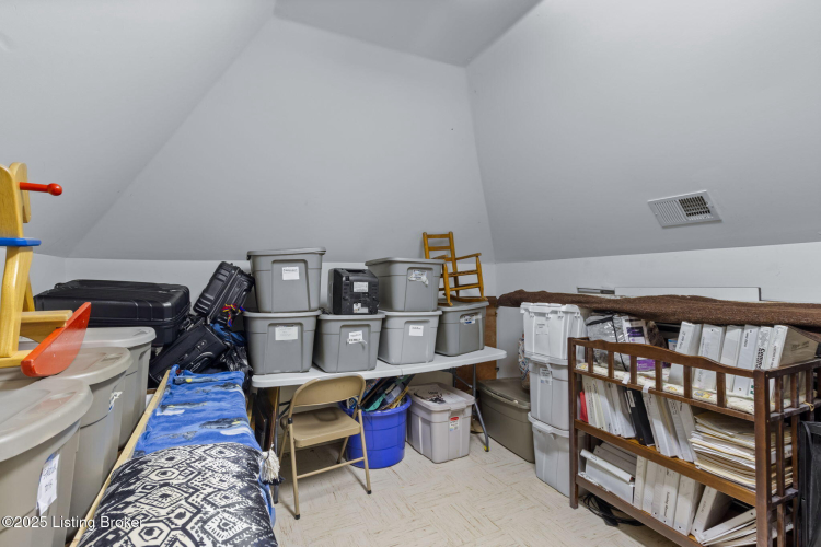 Listing Image 41