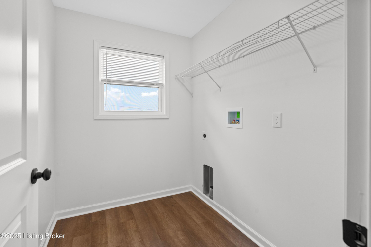 Listing Image 37
