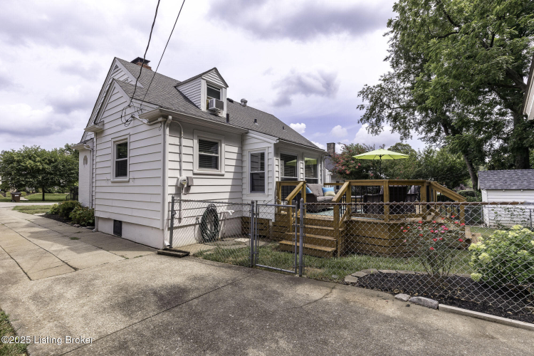 Listing Image 48