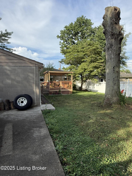 Listing Image 17