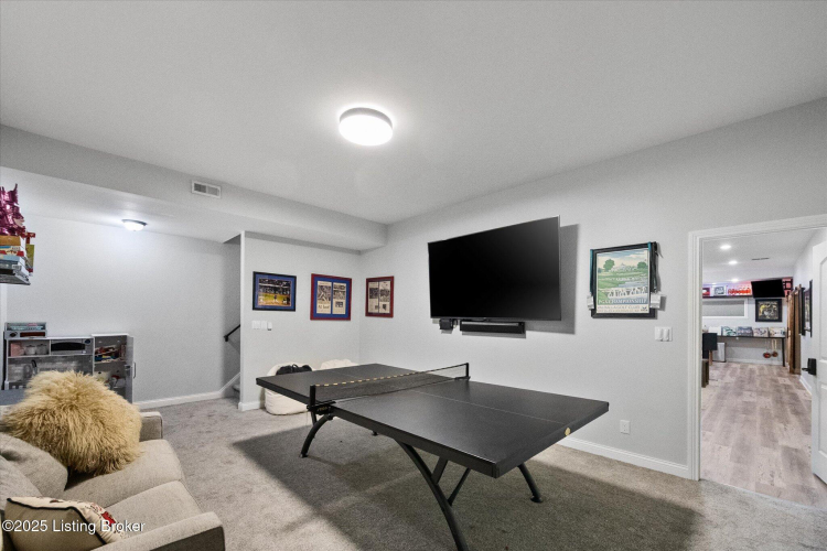 Listing Image 37