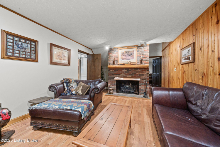Listing Image 30