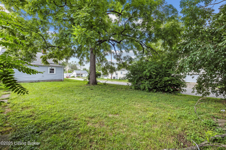 Listing Image 24