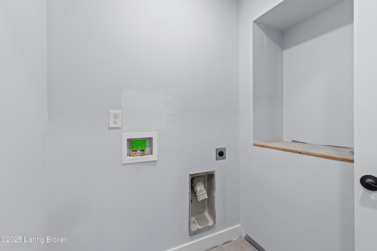 Listing Image 25