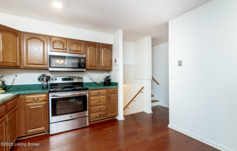 Listing Image 15