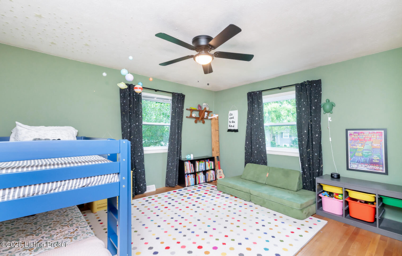 Listing Image 21