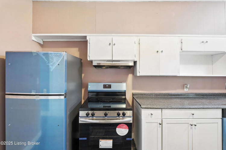 Listing Image 17
