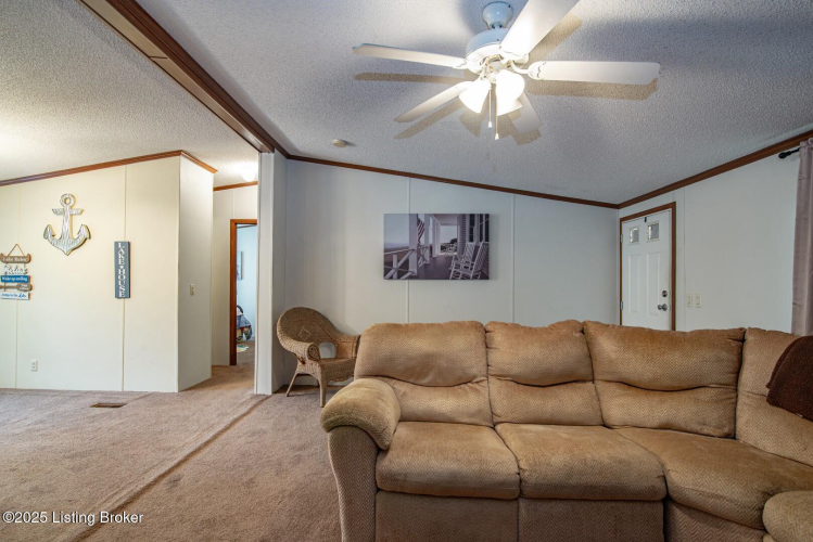 Listing Image 48