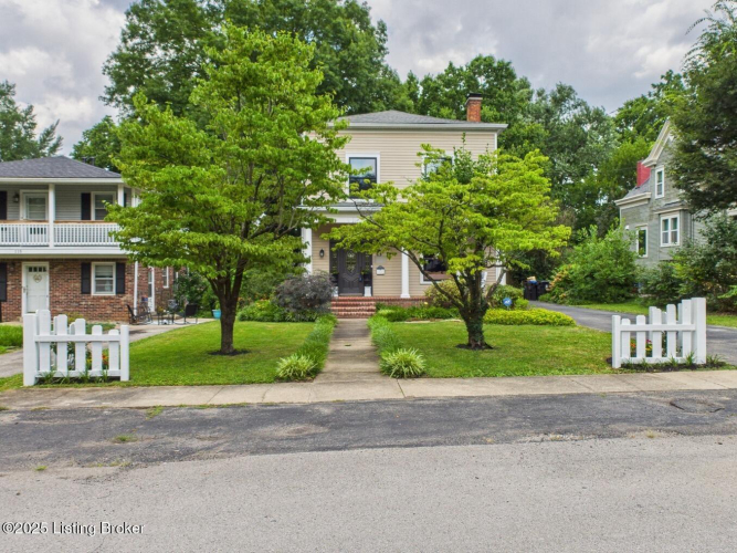 Listing Image 3