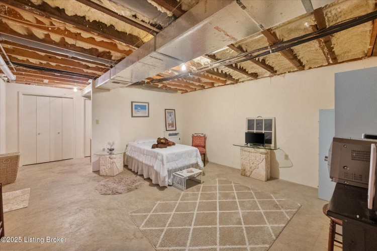 Listing Image 59