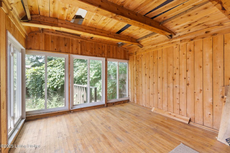 Listing Image 28