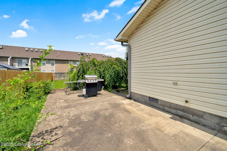 Listing Image 22