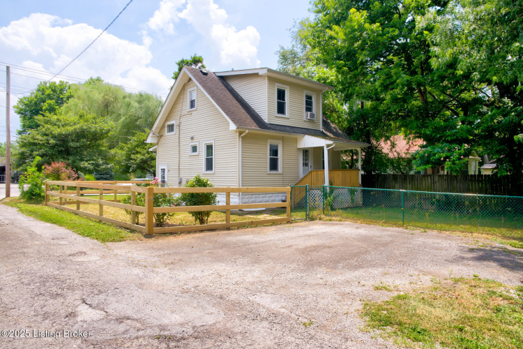 Listing Image 36