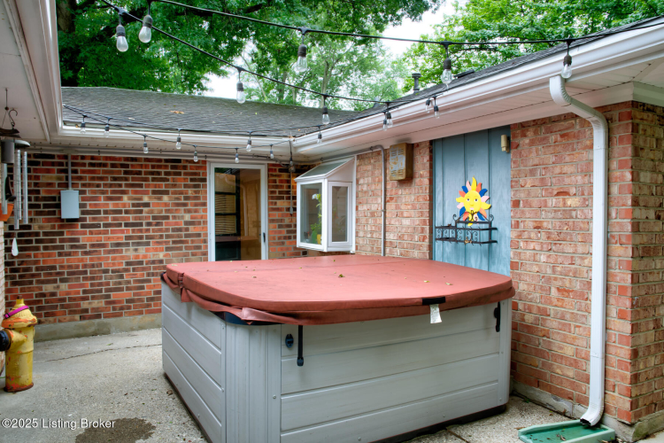 Listing Image 21