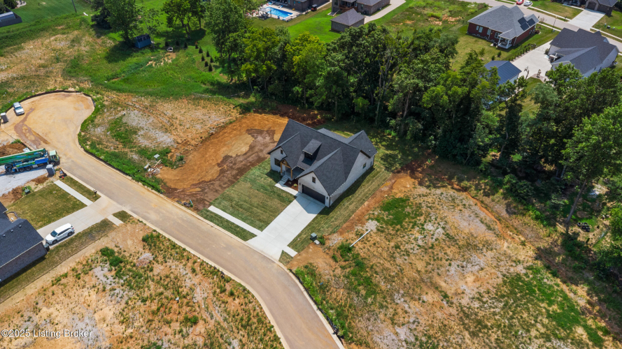 Listing Image 43