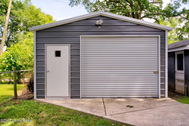 Listing Image 37