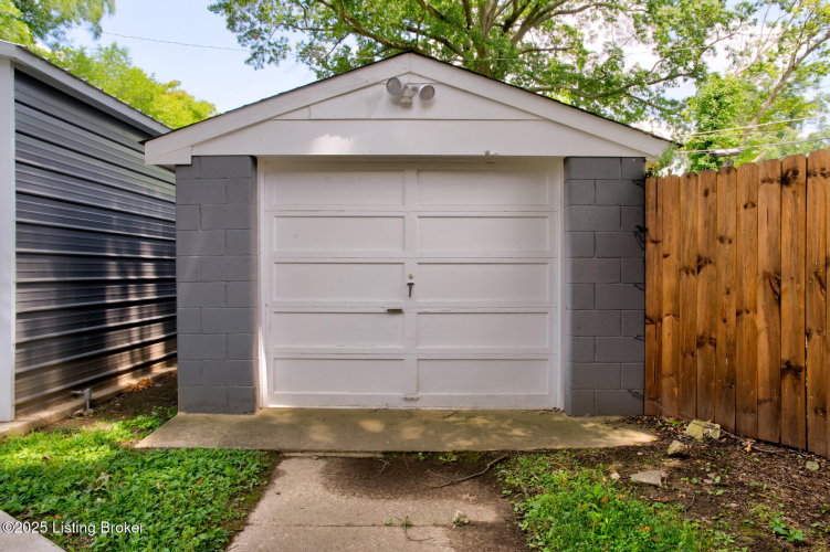 Listing Image 39