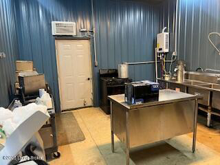 Listing Image 40
