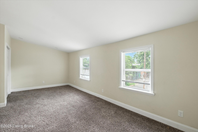 Listing Image 33
