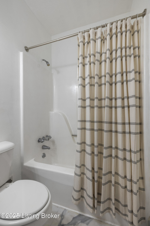 Listing Image 17