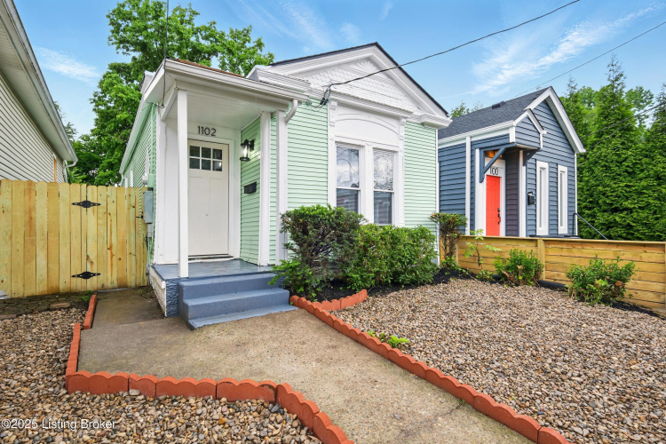 Listing Image 3