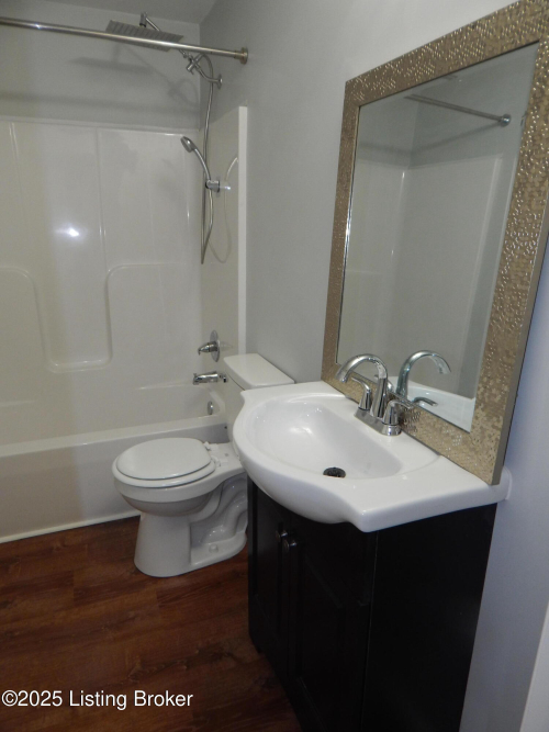 Listing Image 20