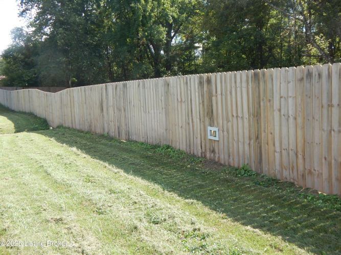 Listing Image 28