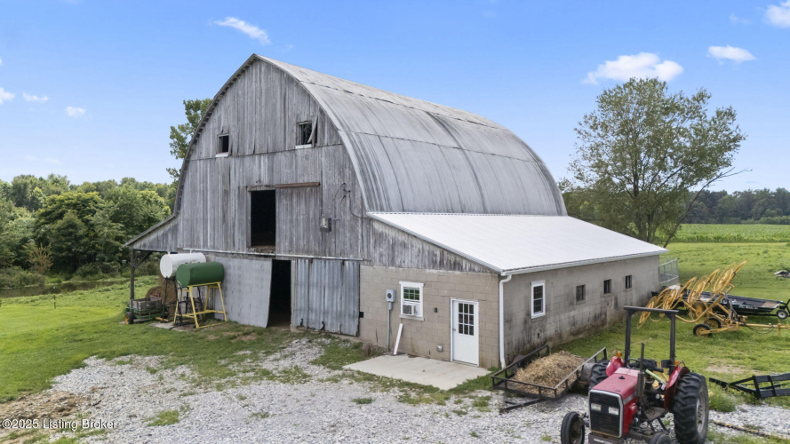 Listing Image 12