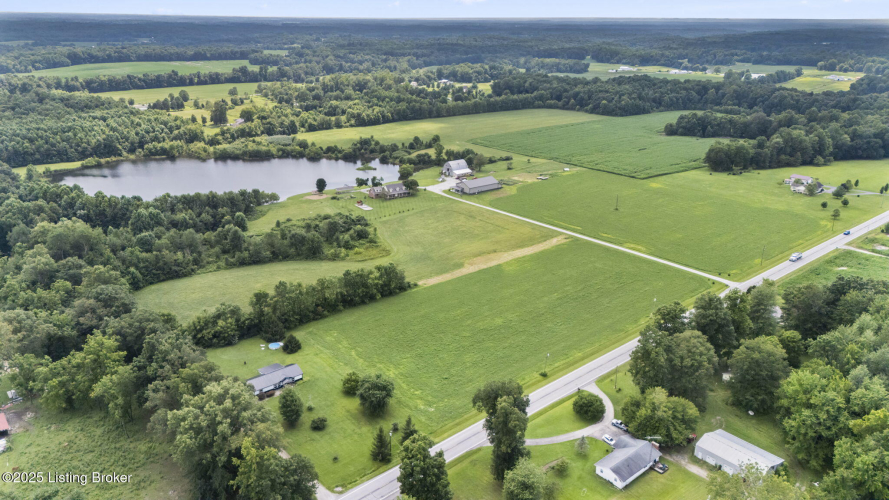 Listing Image 18