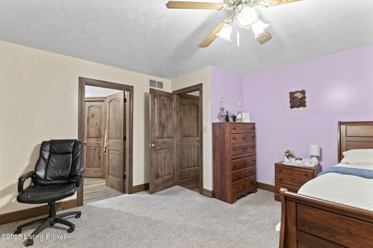 Listing Image 51