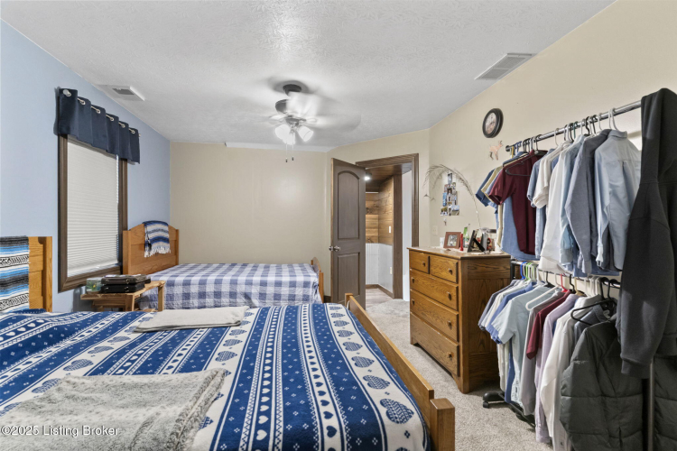 Listing Image 58