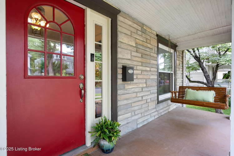 Listing Image 8