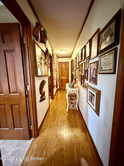 Listing Image 36