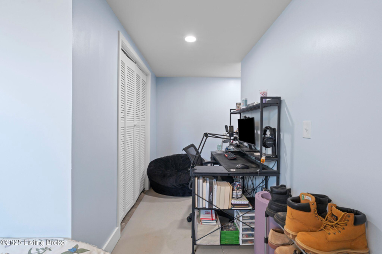 Listing Image 58