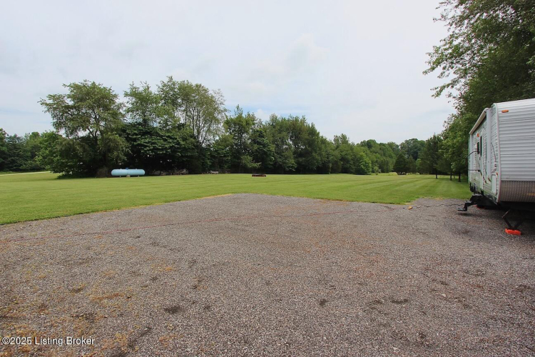 Listing Image 58