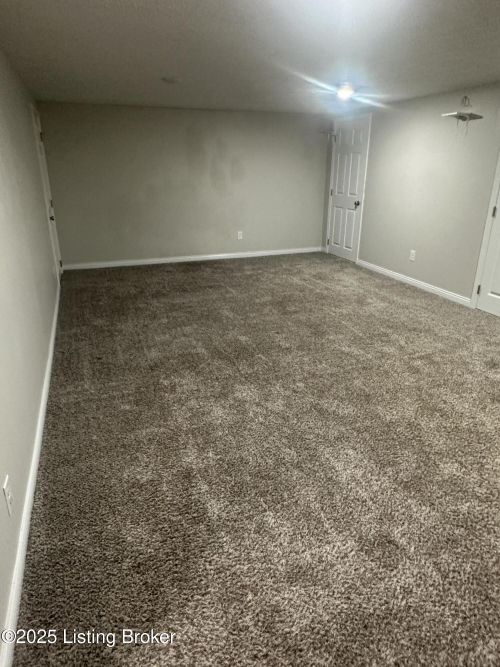 Listing Image 38