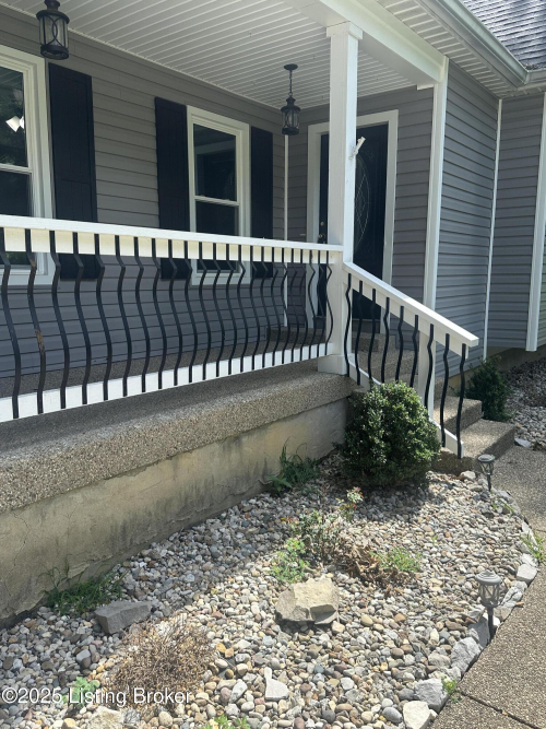 Listing Image 6