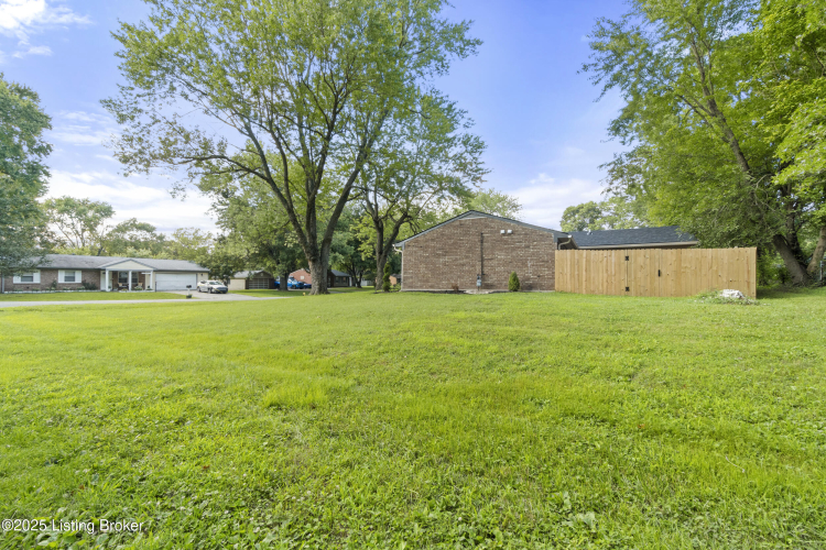 Listing Image 24